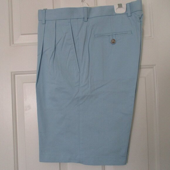 Bobby Jones Mens Pleated Front Powder Blue Cotton Golf Short Pant NWOT- Size 35W - Picture 1 of 3